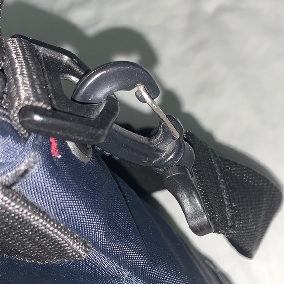 Heavy Duty Extra Protection Laptop Carrying Bag - Picture 6 of 8